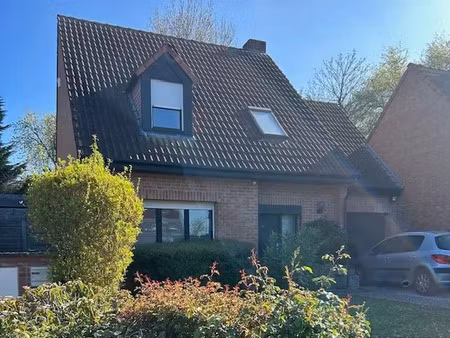 location maison 5 pièces 100 m² à sailly-lez-lannoy (59390)  1 500 €