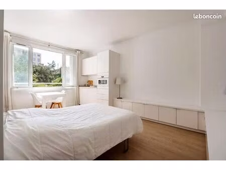 studio 1 pièce 24 m²