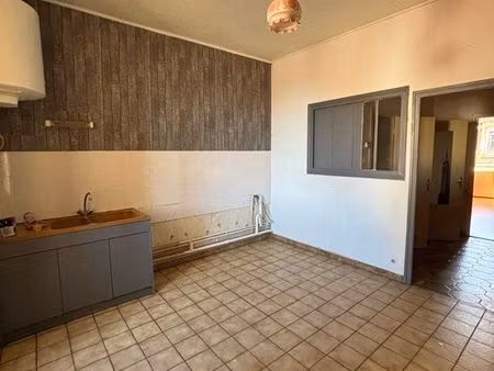 t3 à louer proche centre montceau-les-mines – 1 chambre