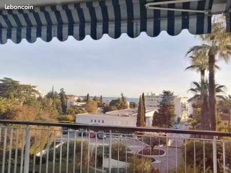 bail mobilite -appart plein sud terrasse piscine parking