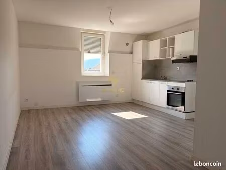 appartement 4 pièces 54 m²