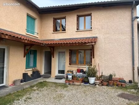 t3 duplex saint priest