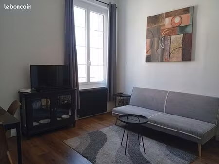 appartement f2 lumineux au centre du vigan- idéal etudiant   bail flexile