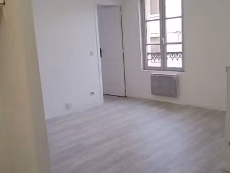 f2 de charme montereau centre ville