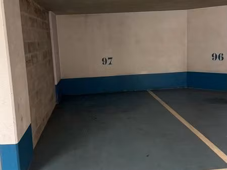 location place parking garches gare