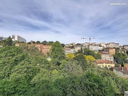 appartement 3 pièces 82 m²