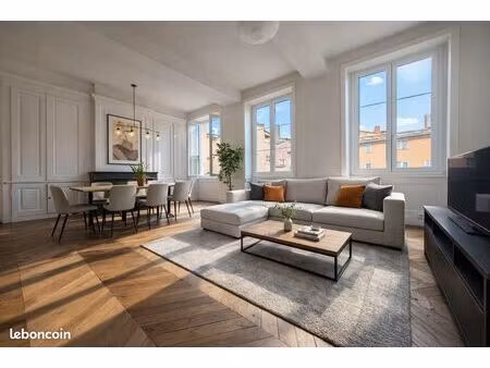 90 m2 quartier historique