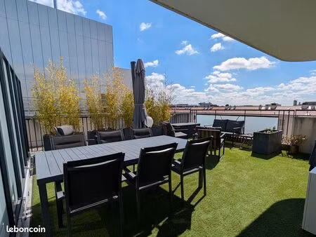 appartement t2 lumineux avec terrasse de 35 m2 + parking