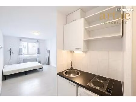 studio 1 pièce 22 m²