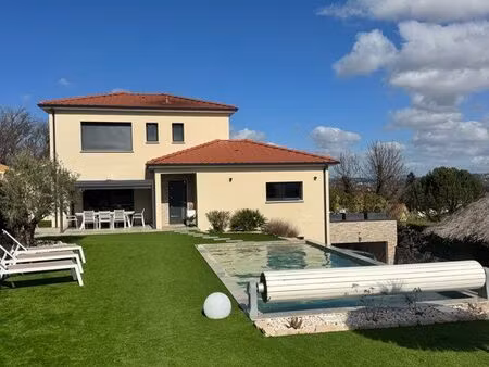 maison individuelle récente 145m2