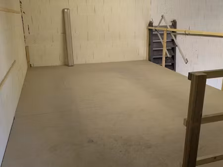 location locaux professionnels 3 pièces 110 m² à chambery (73000)  1 438 €