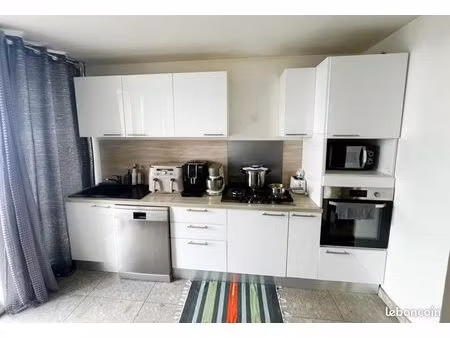 superbe t5 à st priest