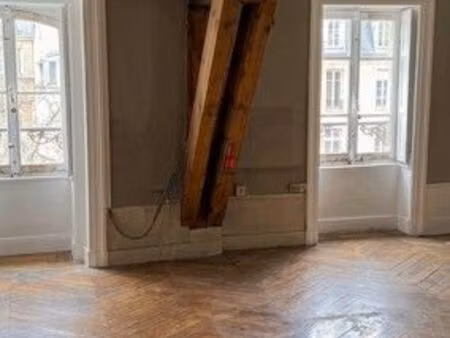 appartement 65m² à rénover  quai saint-vincent
