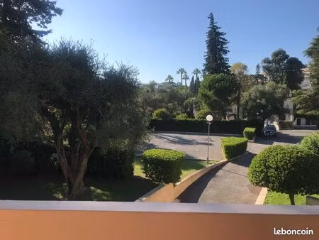 grand f3 secteur montrose