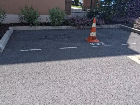places de parking 322