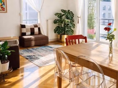 ? t4 familial – métro jean jaurès – 2 balcons – garage double inclus ( valeur 50k )