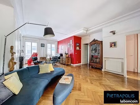 appartement 7 pièces 181 m²