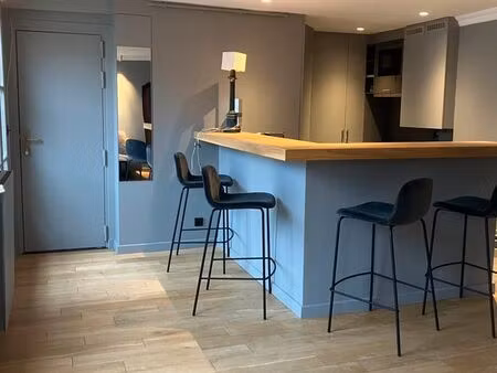 rue greneta 2/3 piéces