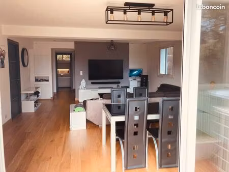 appartement 3 pièces 77 m²