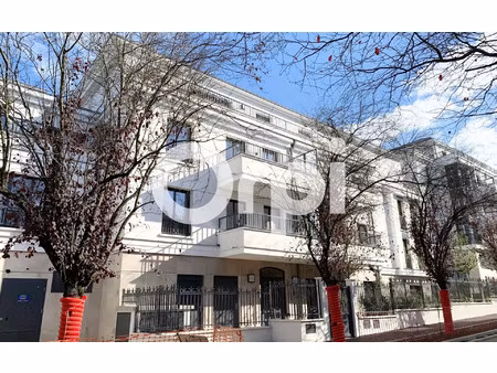 location appartement  m² t-2 à saint-maur-des-fossés  1 165 €