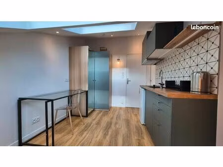 studio meublé rénové – université lyon 3 – métro sans-soucis – dispo de mai à août (bail r