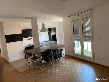 t3. location secteur cusset