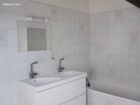 f3 rue rené à 10min de la doua