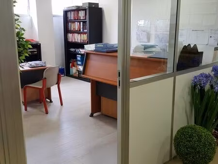 loue bureau de 22m² climatisé