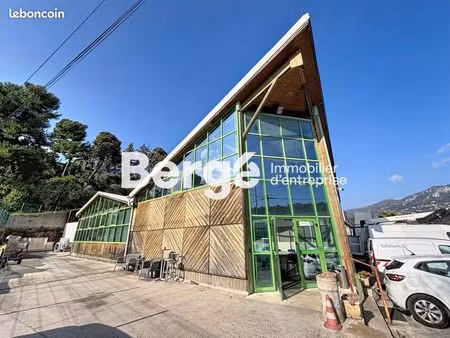 local d'activité 1 200 m²