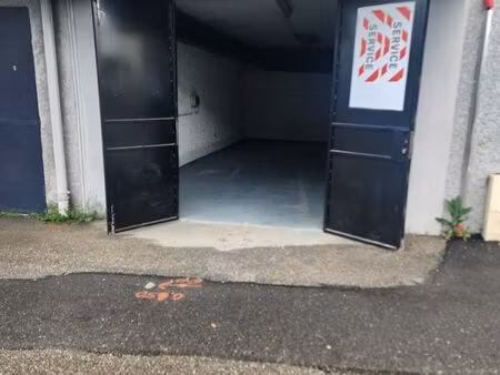 loue entrepôt 29m²