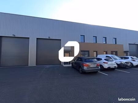 local d'activité 229 m²