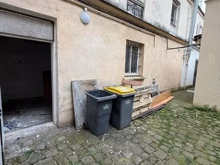 boutique 90 m² paris