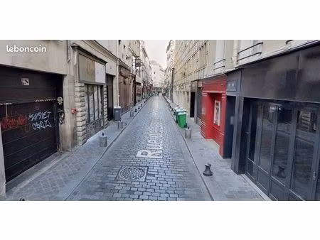 local commercial 43 m² paris