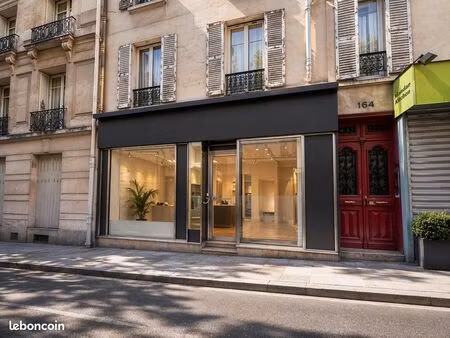 local commercial - 40 m2 - 17ème