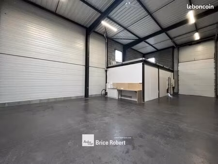 local d'activité 197 m²