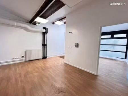 bureaux 252 m²