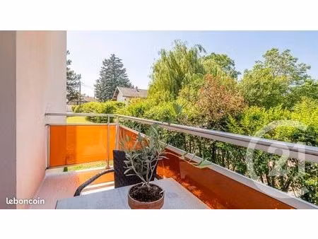 studio 1 pièce 29 m²