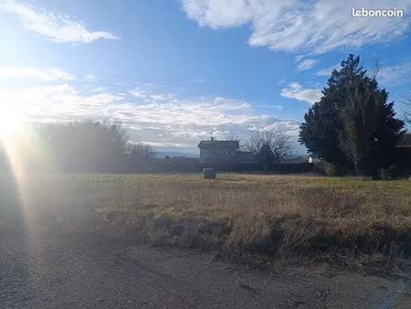 terrain 930 m² replonges