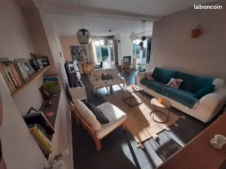appartement t5 136m2 avec jardin - très lumineux - dernier étage vue dégagée - six-fours l