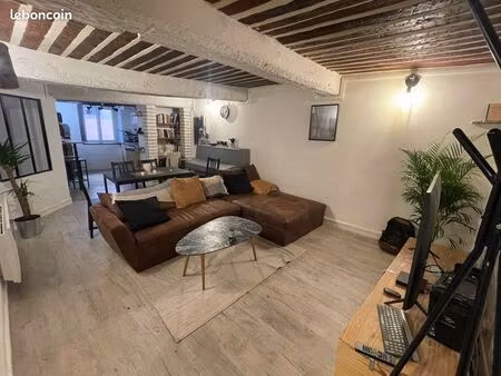 toulon centre – cours lafayette – t2 rénové de 52 m²