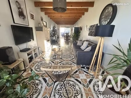 maison 7 pièces 214 m²