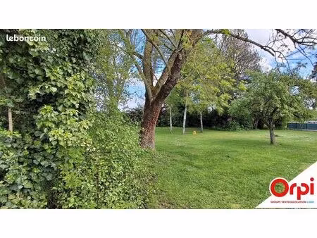 terrain 1 328 m² gizy