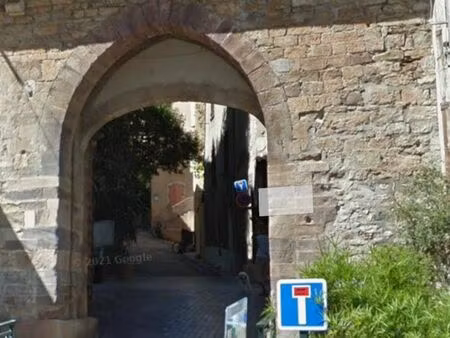 studio 44 m² avec mezzanine au pied du hyères médiéval