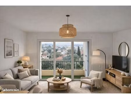 t2 six fours parking privé cave expo sud