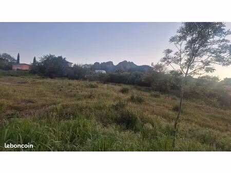 terrain 648 m² roquebrune sur argens