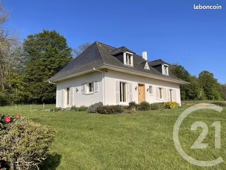 maison 8 pièces 180 m²