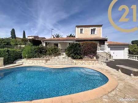 villa 5 pièces 97 m²