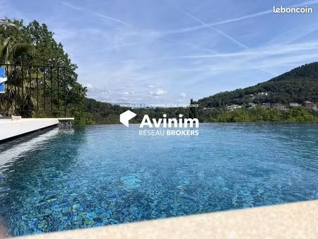 hotel 500 m² les adrets-de-l'estérel