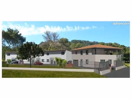 bureaux de 50 m2 en rdc à carnoules