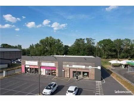 local commercial 133 m²